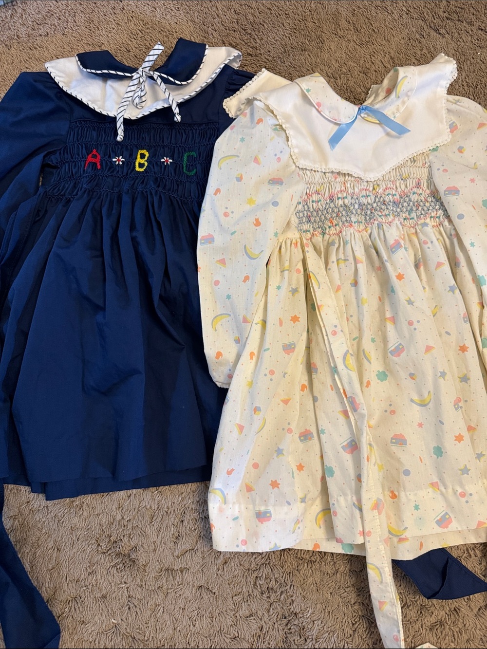 Girls Smocked Dress with Embroidered Detail VTG Polly Flinders dress size 6